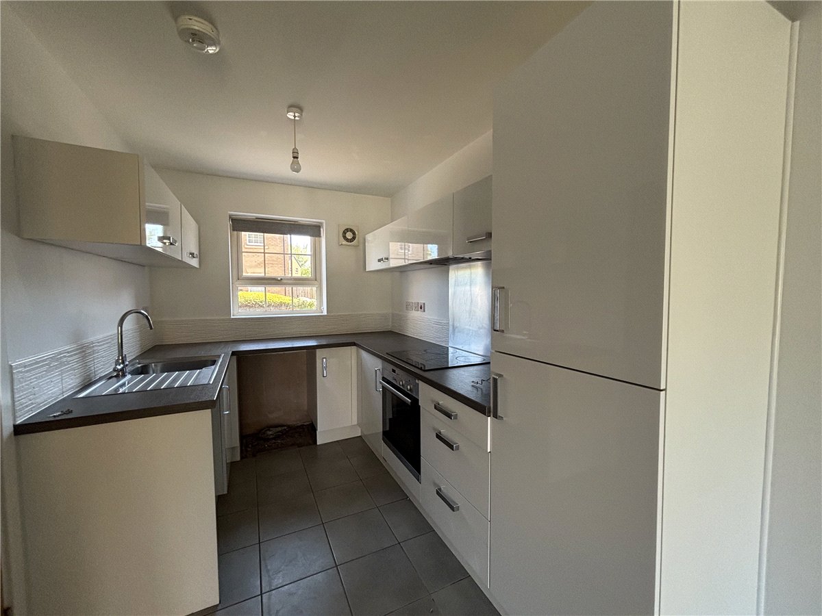 3 bedroom House, Comelybank Drive, Mexborough, S64 - Available, Image 9