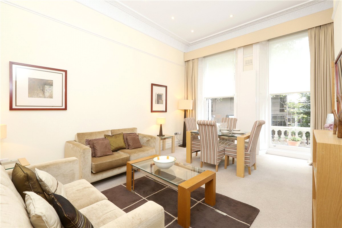 2 bedroom Flat, Ashburn Gardens, South Kensington, SW7 - Available