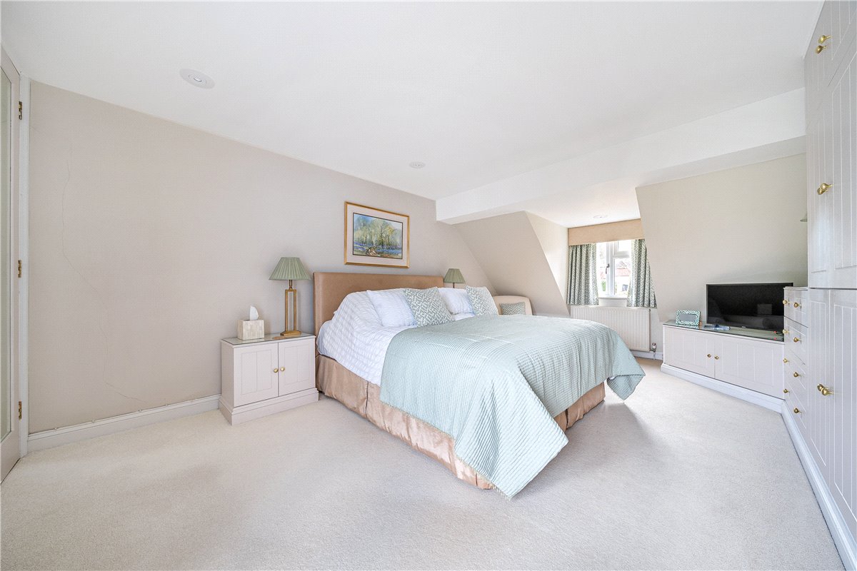 4 Bedroom Single Family Home/House's Image 14