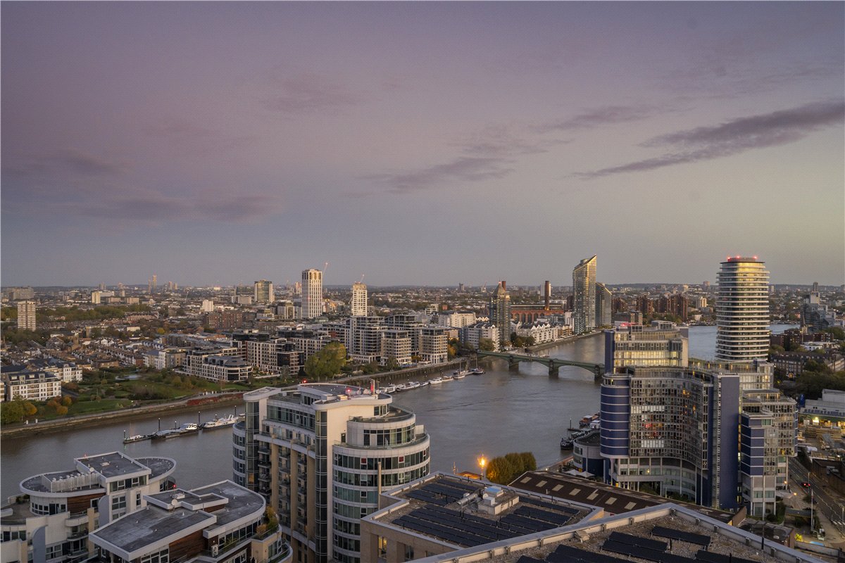 2 bedroom Flat, York Road, London, SW11 - Available, Image 2