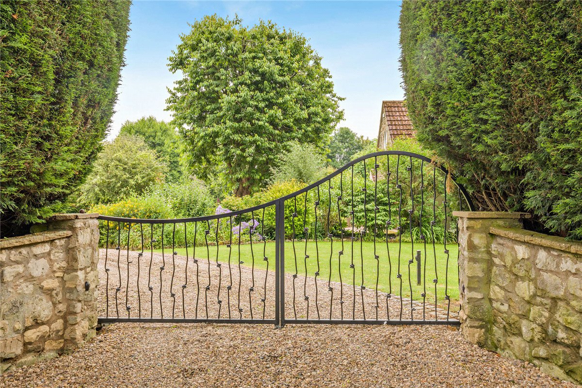 4 bedroom House, Lumby, Near Leeds, LS25 - Available, Image 31