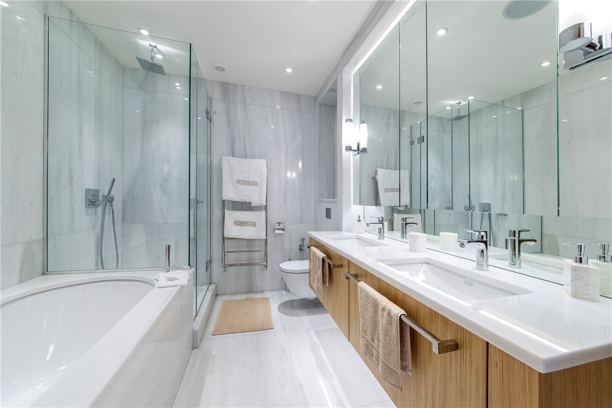 3 bedroom Flat, Upper Grosvenor Street, Mayfair, W1K - Available, Image 11