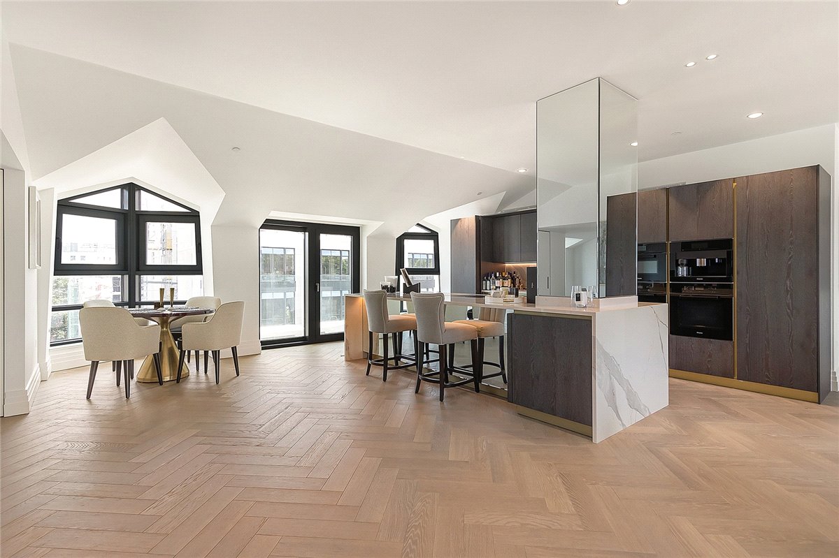 3 bedroom Flat, Kensington Gardens Square, Bayswater, W2 - Available, Image 3