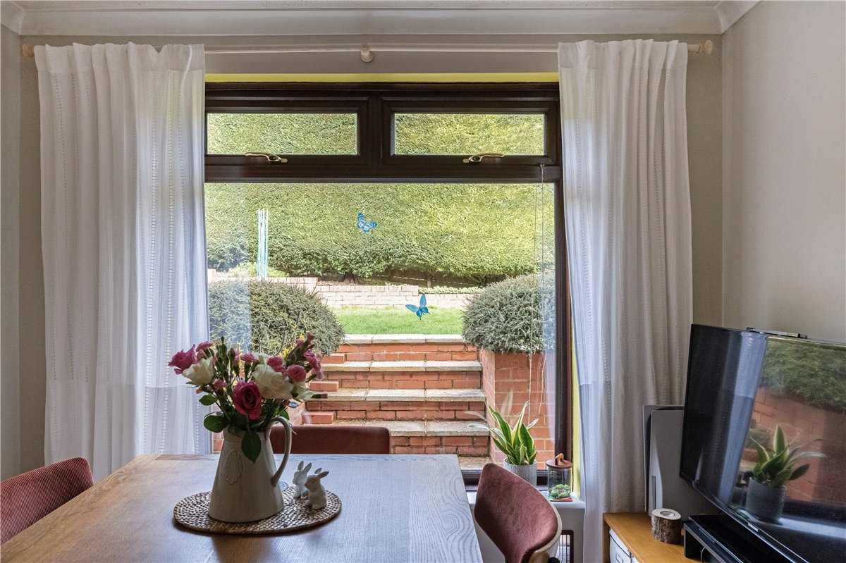 4 bedroom House, Hughes Close, Marlborough, SN8 - Available, Image 9
