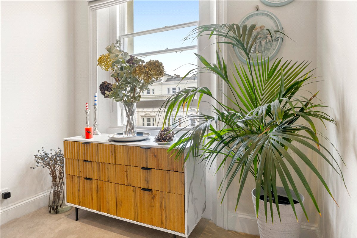 3 bedroom Flat, Queens Gate, South Kensington, SW7 - Available, Image 1