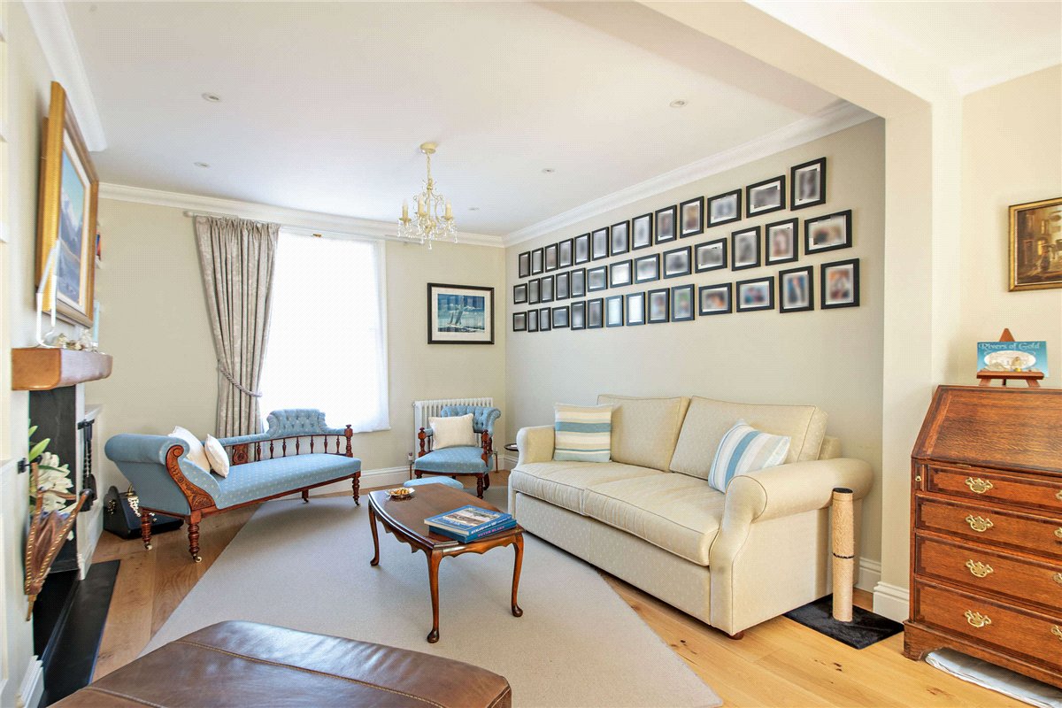 3 bedroom House, Shaw Road, Newbury, RG14 - Sold STC, Image 5