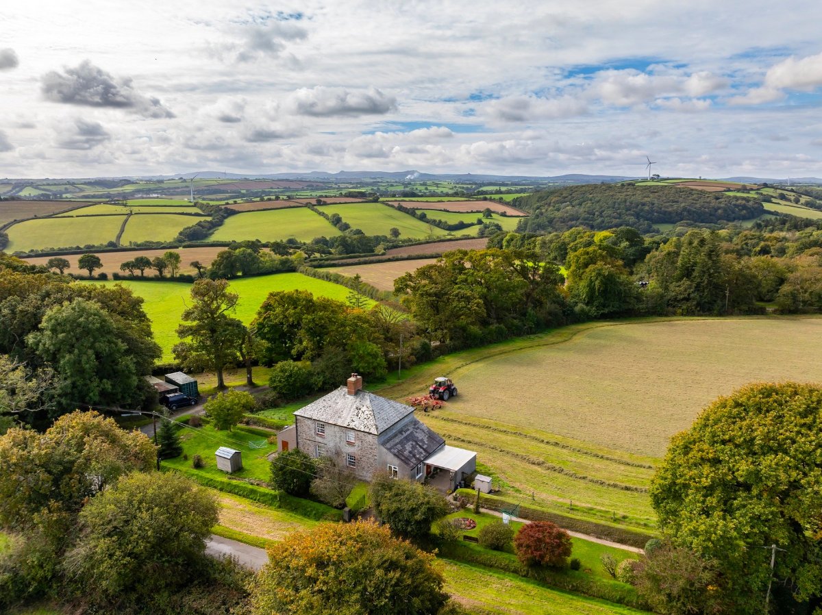 47.28  Country Estate, Hurdon Farm, Launceston, PL15 - Available, Image 36