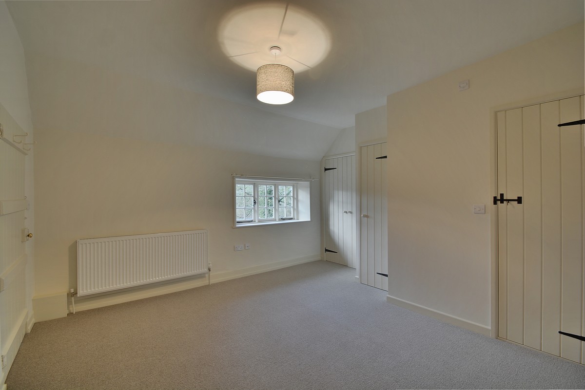 3 bedroom House, Stoke, Andover, SP11 - Available, Image 5