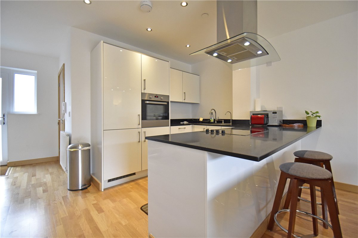 2 bedroom Flat, Flamsteed Close, Cambridge, CB1 - , Image 2