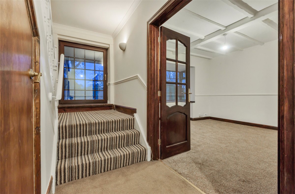 4 bedroom House, Chesterfield Road, Barlborough, S43 - Let Agreed, Image 8