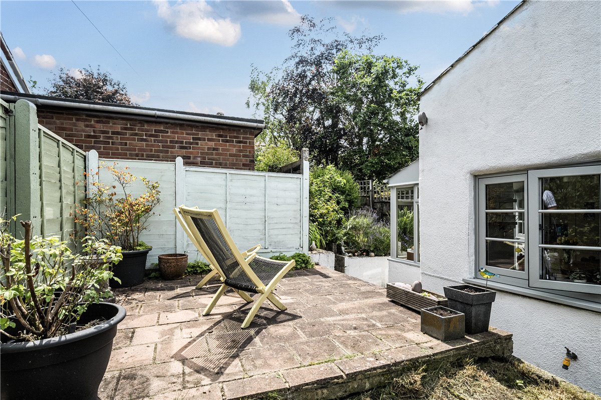 2 bedroom House, High Street, Manton, SN8 - Sold, Image 9