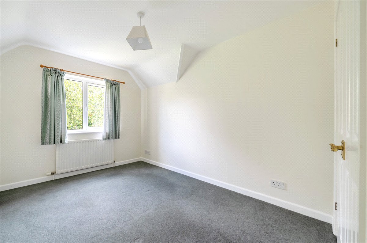 3 bedroom House, Yatesbury, Calne, SN11 - Available, Image 14