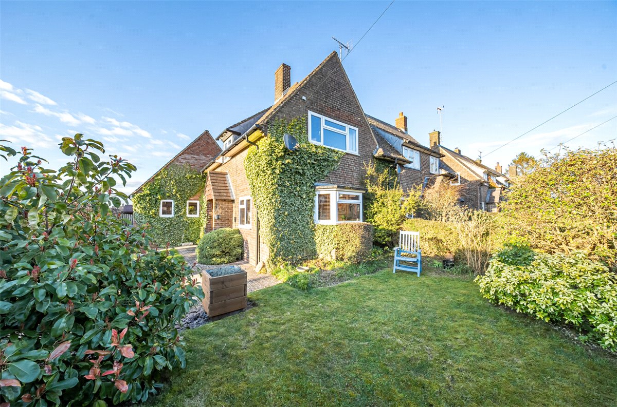 3 bedroom Cottage, Trusloe Cottages, Avebury Trusloe, SN8 - Available