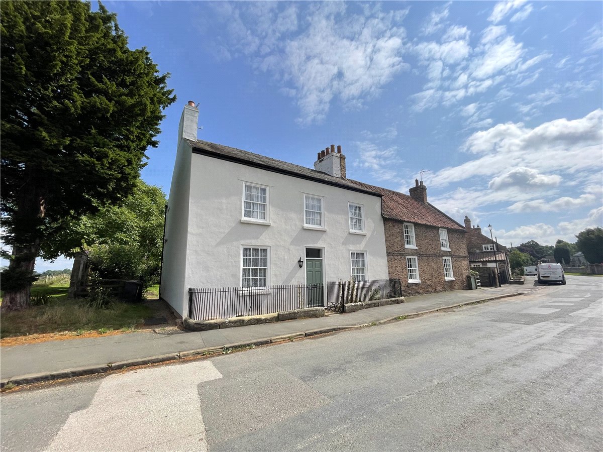 4 bedroom House, Aldborough, York, YO51 - 