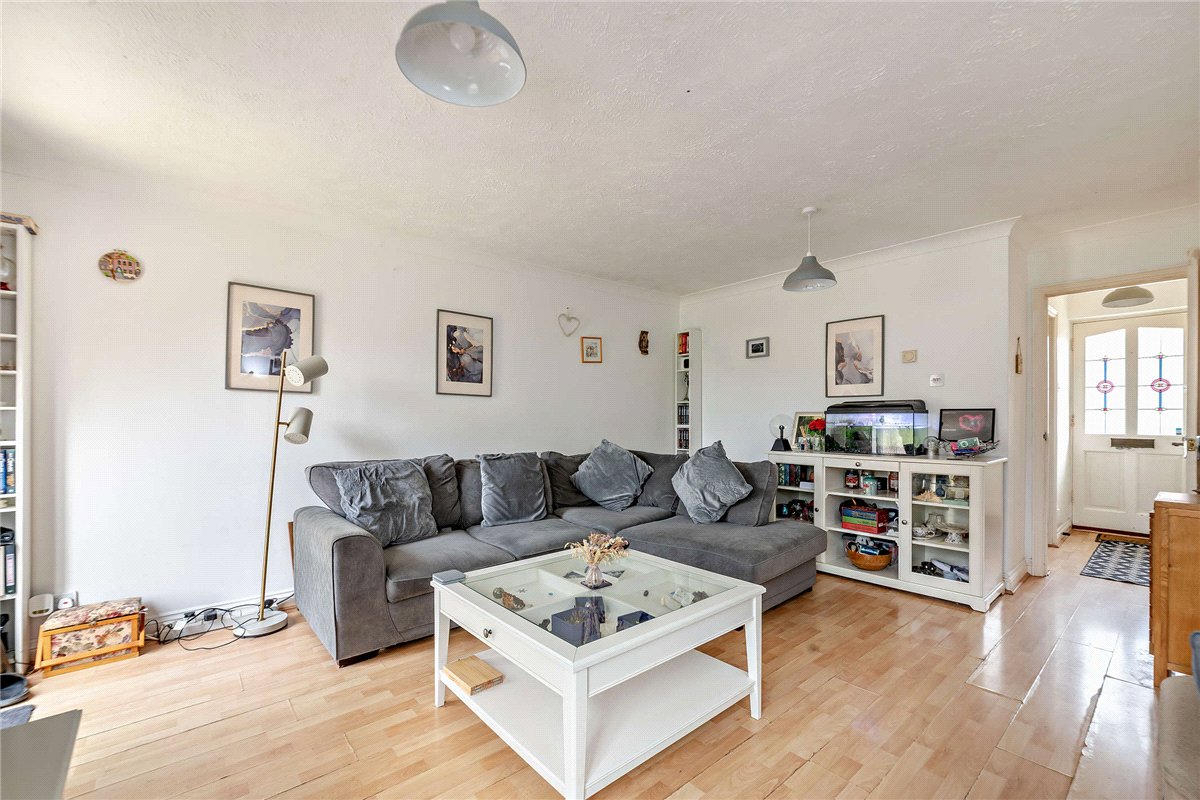 3 bedroom House, Meadowsweet Close, Thatcham, RG18 - Sold STC, Image 5