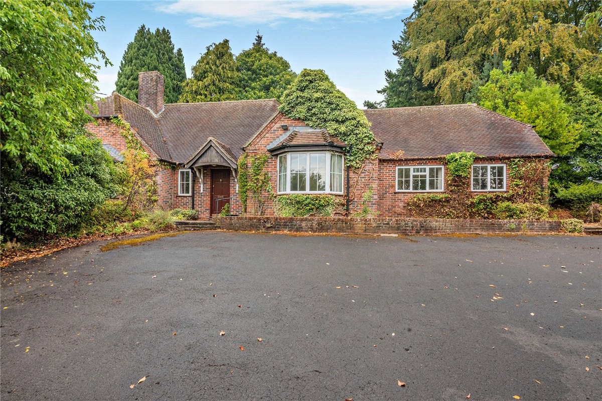 3 bedroom House, Wash Water, Newbury, RG20 - Available