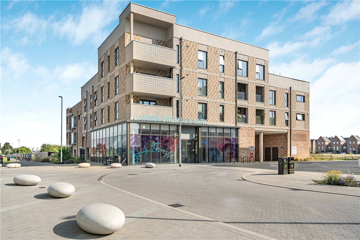 2 bedroom Flat, Patagonia Way, Cambridge, CB3 - Available, Image 1