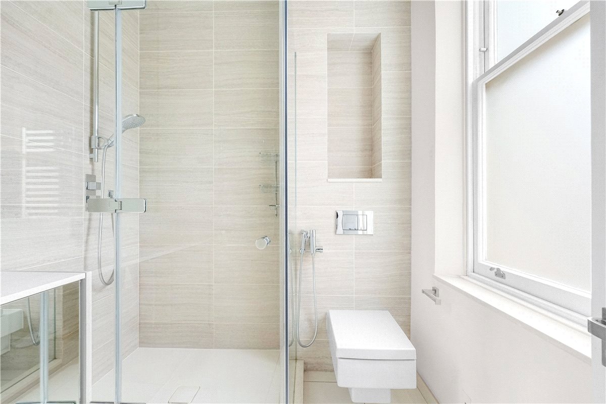 4 bedroom Flat, Wynnstay Gardens, Kensington, W8 - Available, Image 6