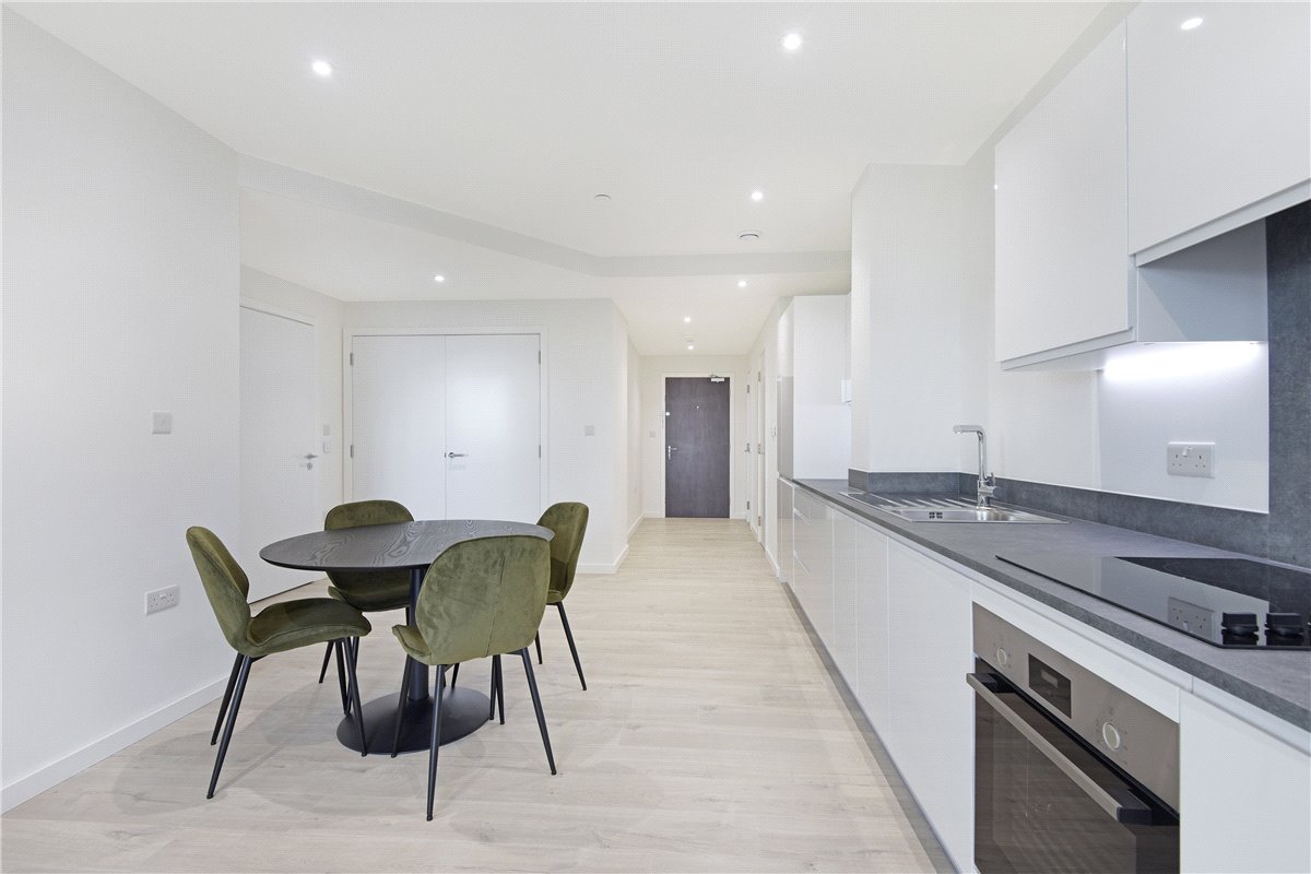 1 bedroom Flat, Heartwell Avenue, London, E16 - , Image 8