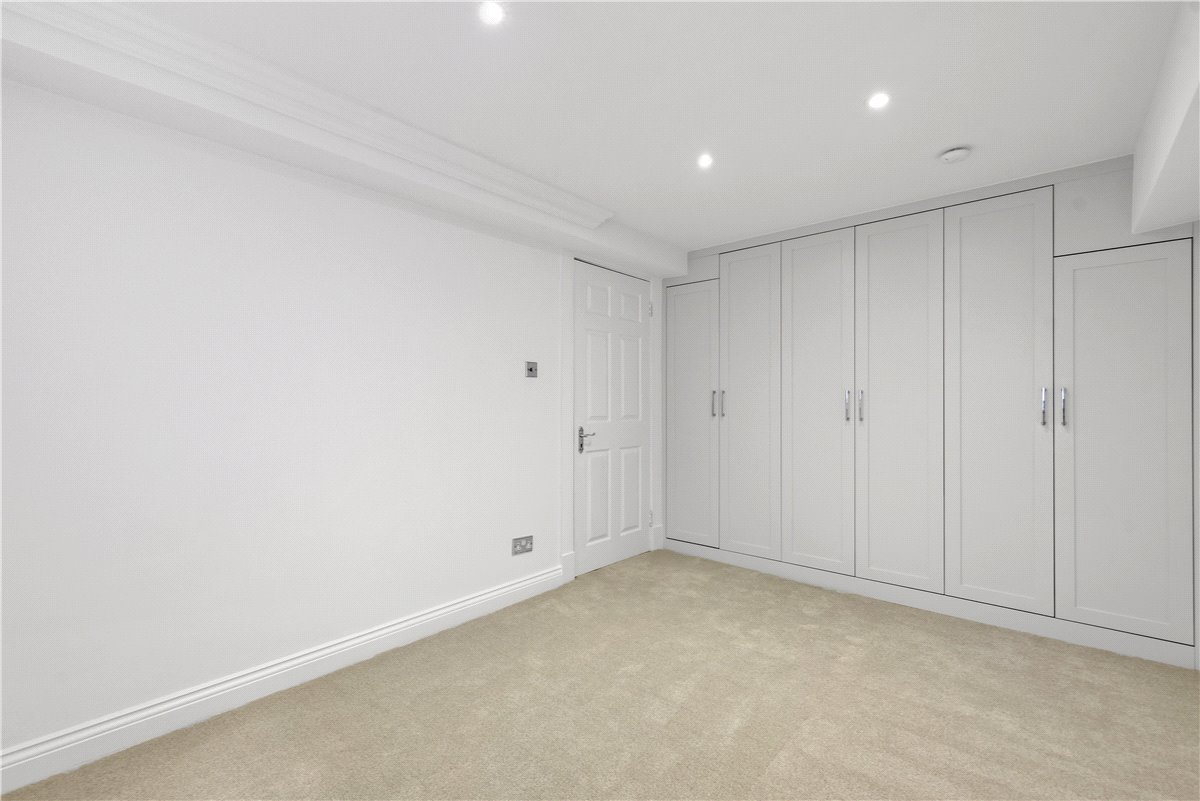 2 bedroom Flat, Manson Place, South Kensington, SW7 - Available, Image 12