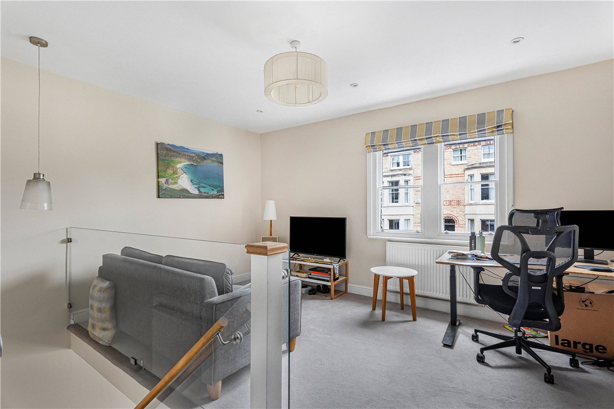 1 bedroom Flat, Walton Crescent, Oxford, OX1 - , Image 3