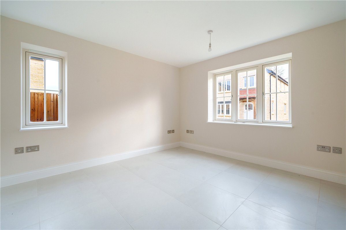 6 bedroom House, Southfields, Weston-on-the-Green, OX25 - Sold, Image 4