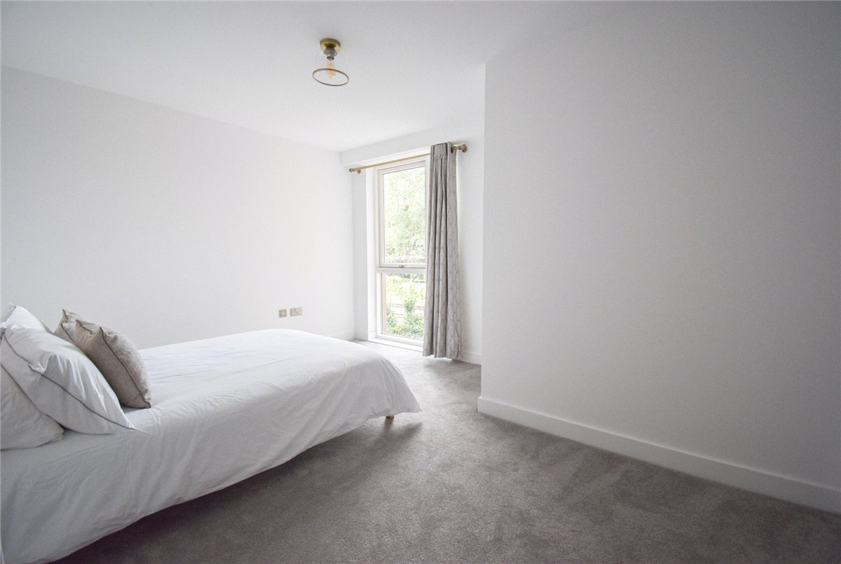3 bedroom Flat, Scholars Court, Harrison Drive, CB2 - Let Agreed, Image 12