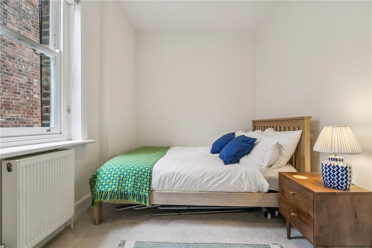 2 bedroom Flat, Bishops Mansions, Stevenage Road, SW6 - Available, Image 11