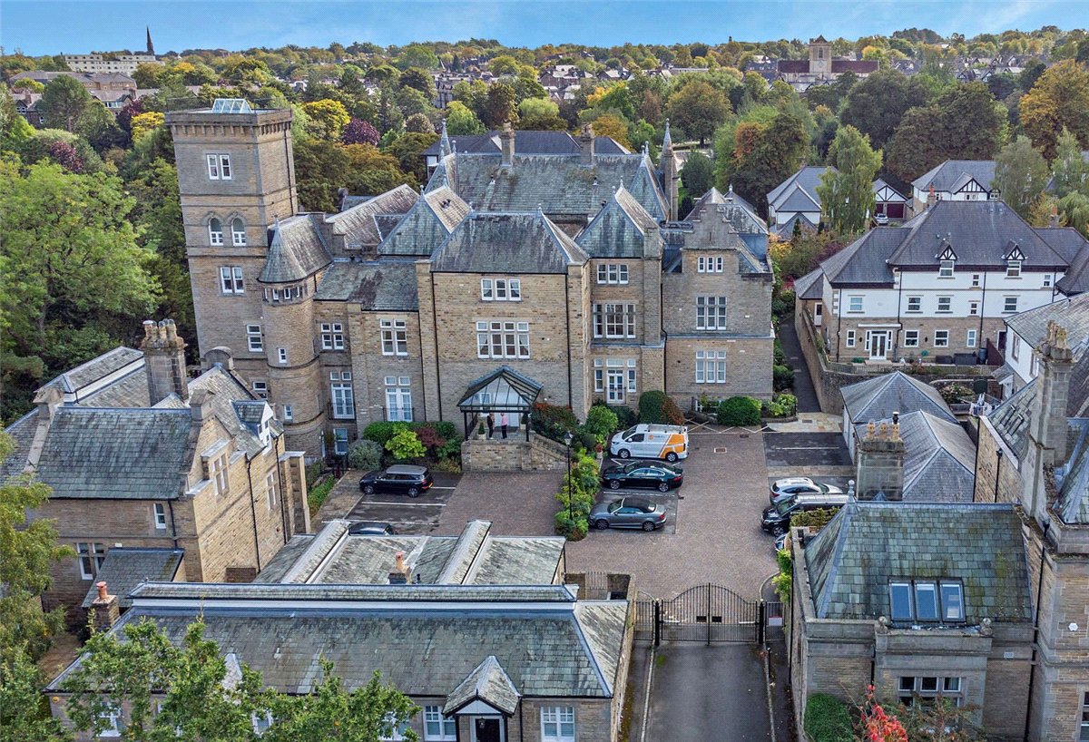 3 bedroom Flat, Apartment 12, Ellis House, Ellis Court, HG1 - Available, Image 2