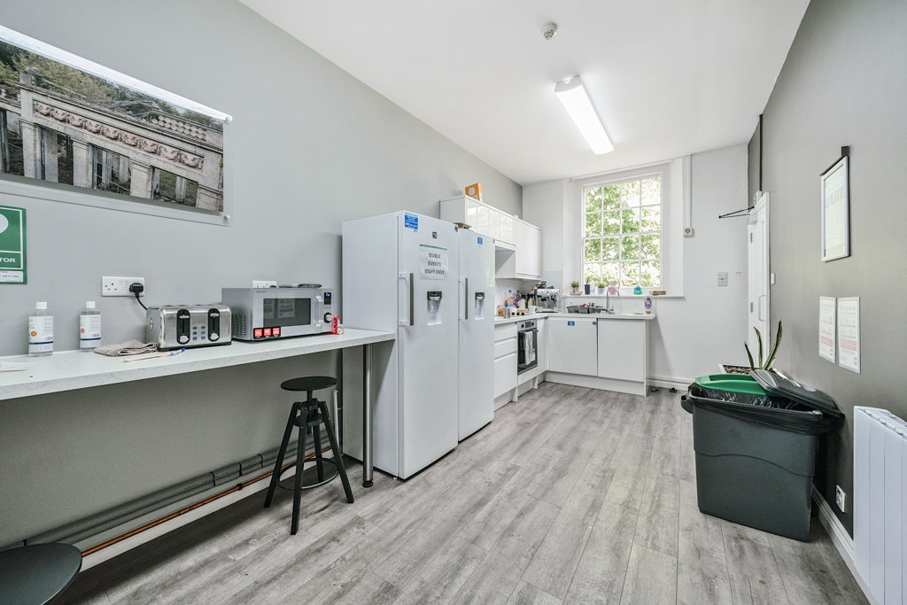 947 Sq Ft, Unit 3 The Stables, Hertford, SG14 - Available, Image 5