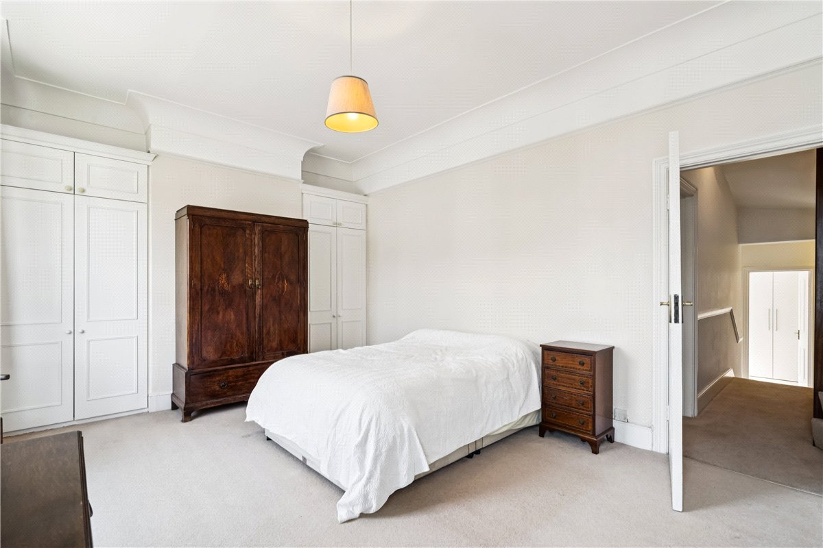 4 bedroom House, Finlay Street, London, SW6 - Available, Image 19