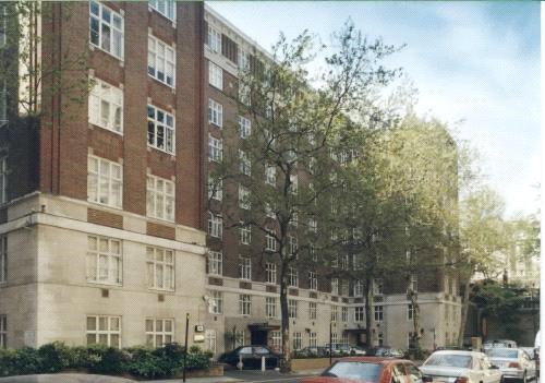 2 bedroom Flat, Chesterfield House, Chesterfield Gardens, W1J - Available