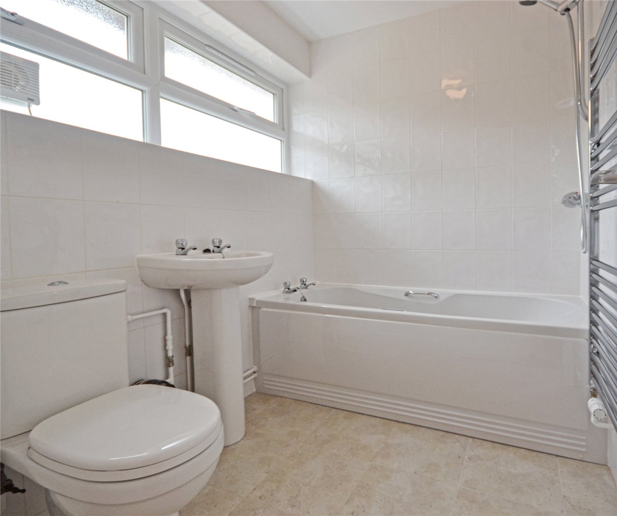 2 bedroom Flat, Chatsworth Avenue, Cambridge, CB4 - , Image 7