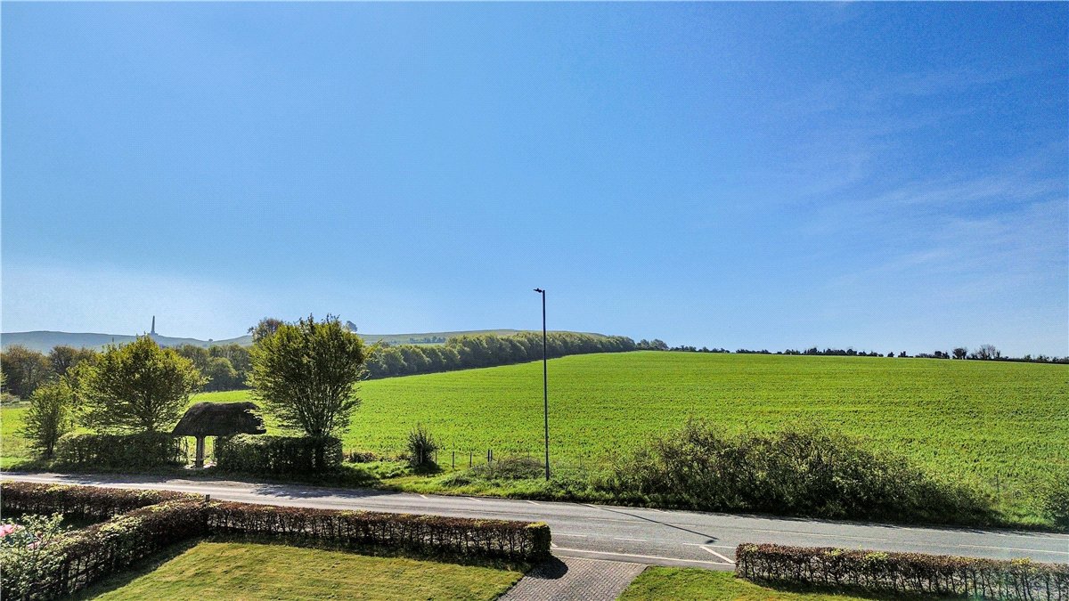 4 bedroom House, Main Road, Cherhill, SN11 - Available, Image 16