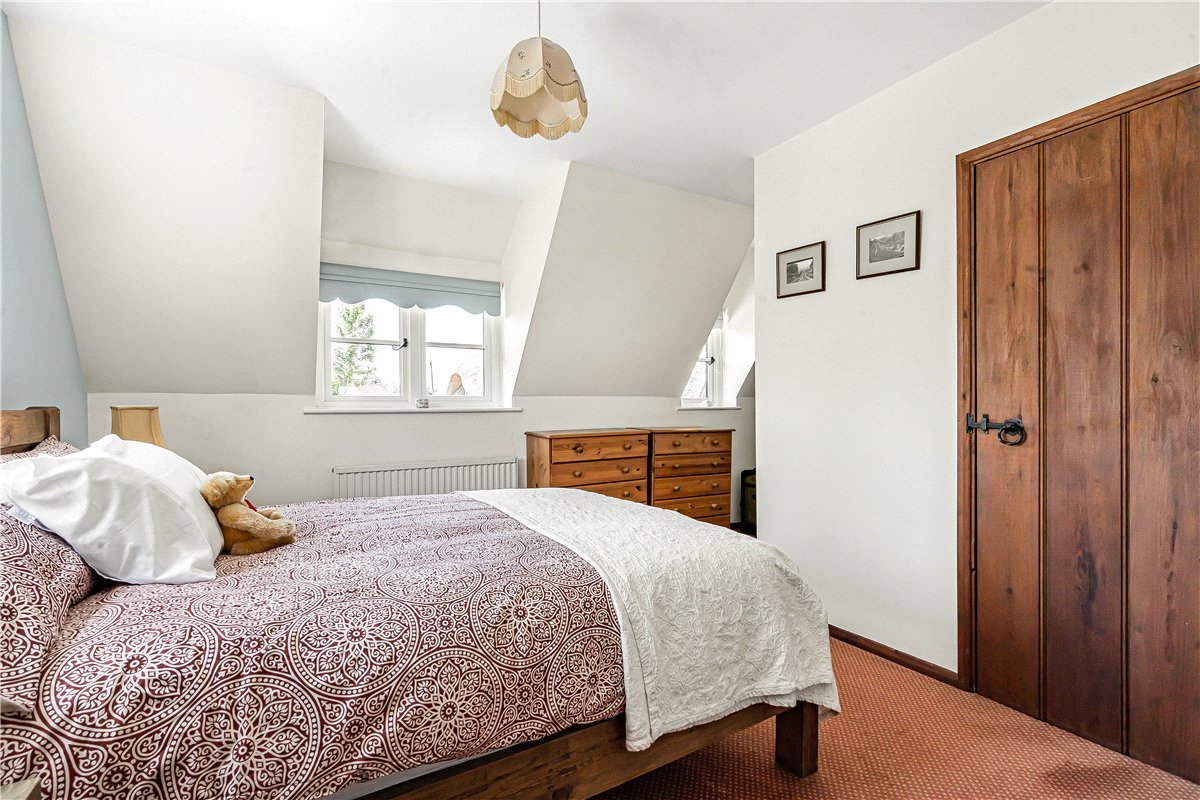 4 bedroom Cottage, Station Road, Melbourn, SG8 - Available, Image 10
