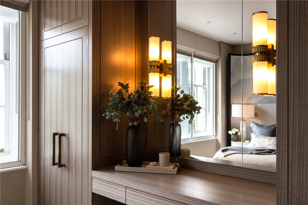 2 bedroom Flat, Piccadilly, Mayfair, W1J - Available, Image 9