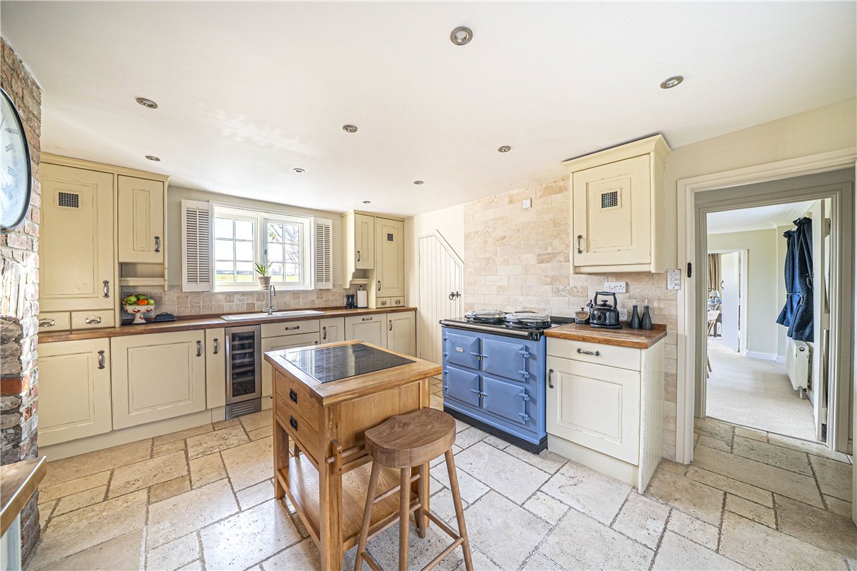 4 bedroom House, Clanville, Andover, SP11 - Available, Image 2