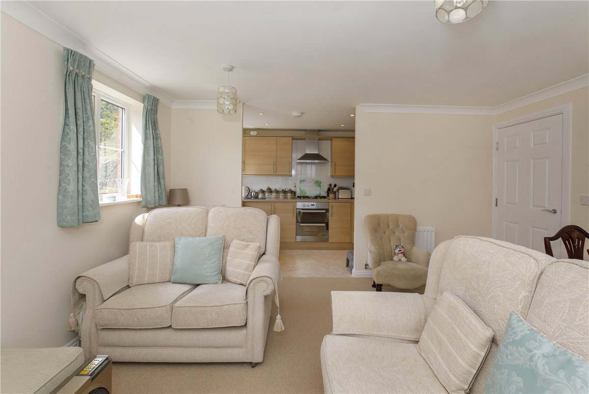 2 bedroom Flat, Blackthorn Drive, Huddersfield, HD3 - Let Agreed, Image 3