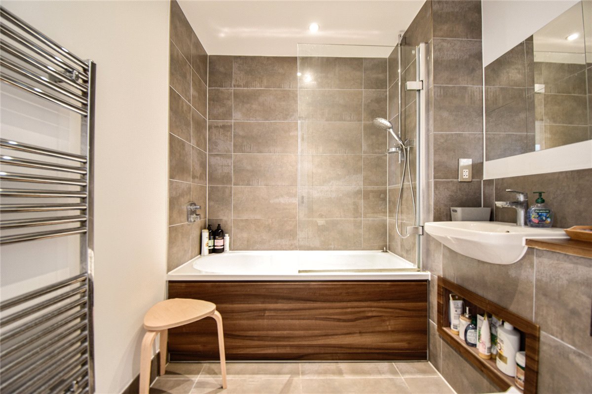 2 bedroom Flat, The Oak Building, Rudduck Way, CB3 - Let Agreed, Image 4