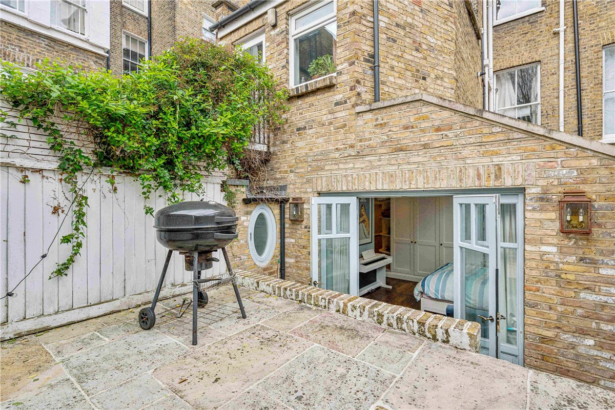 2 bedroom Flat, Hildyard Road, London, SW6 - Available, Image 3