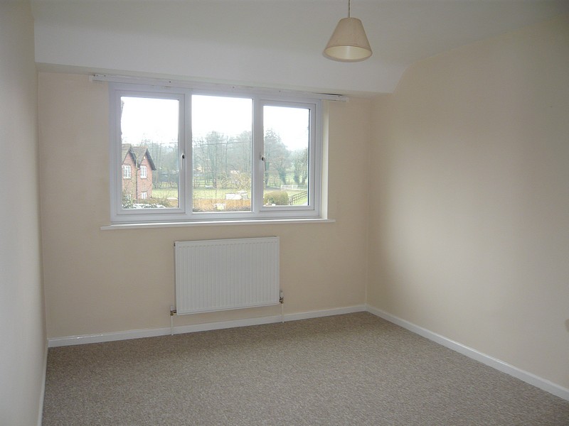 3 bedroom House, East Woodhay, Newbury, RG20 - Let Agreed, Image 5