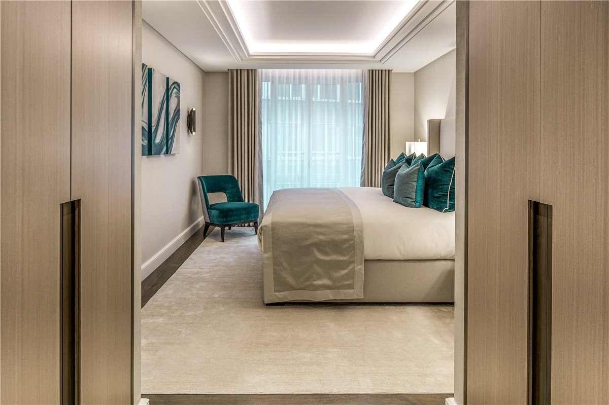 2 bedroom Flat, Lancelot Place, Knightsbridge, SW7 - Available, Image 5