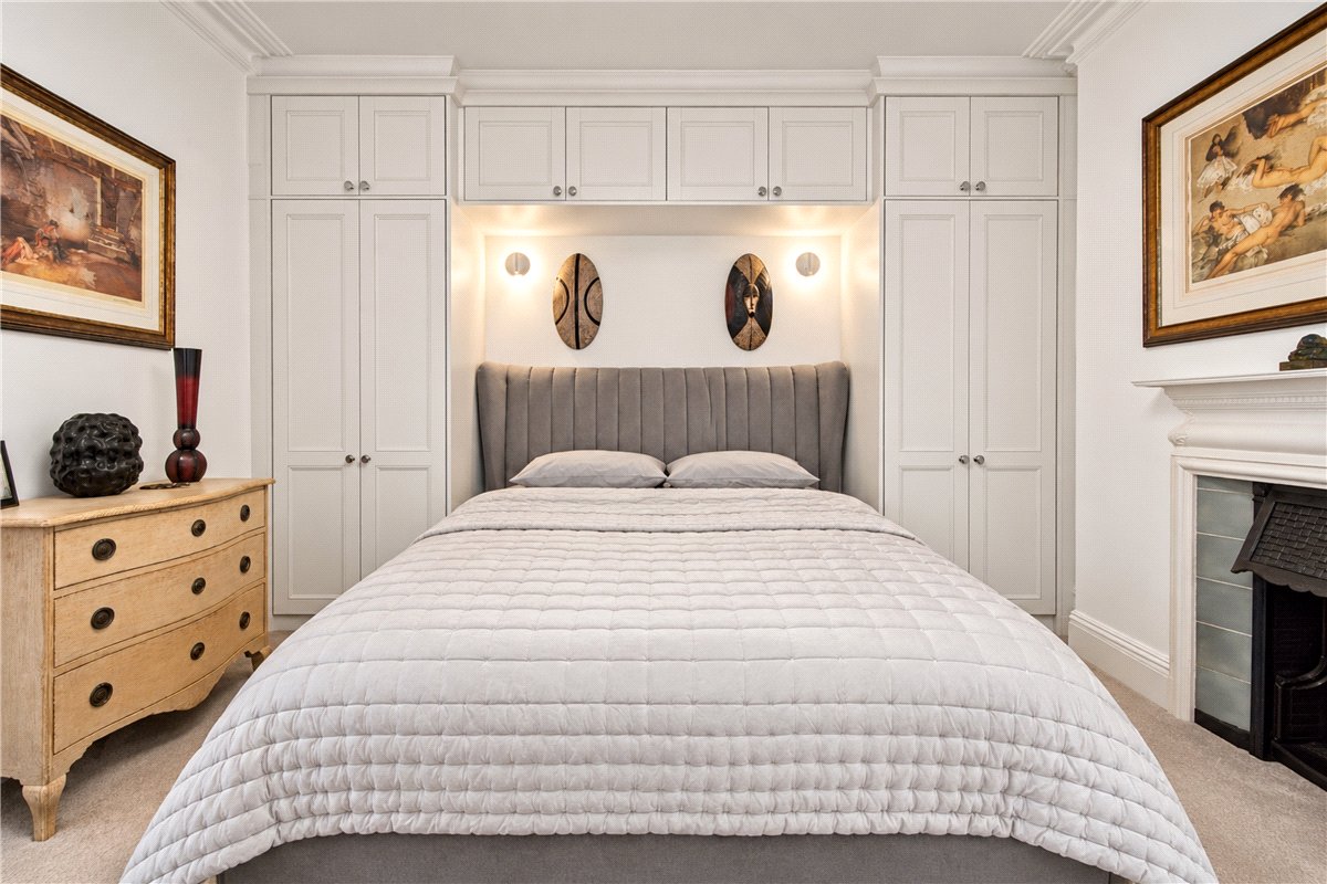 3 bedroom Flat, Bishops Mansions, Stevenage Road, SW6 - Available, Image 16