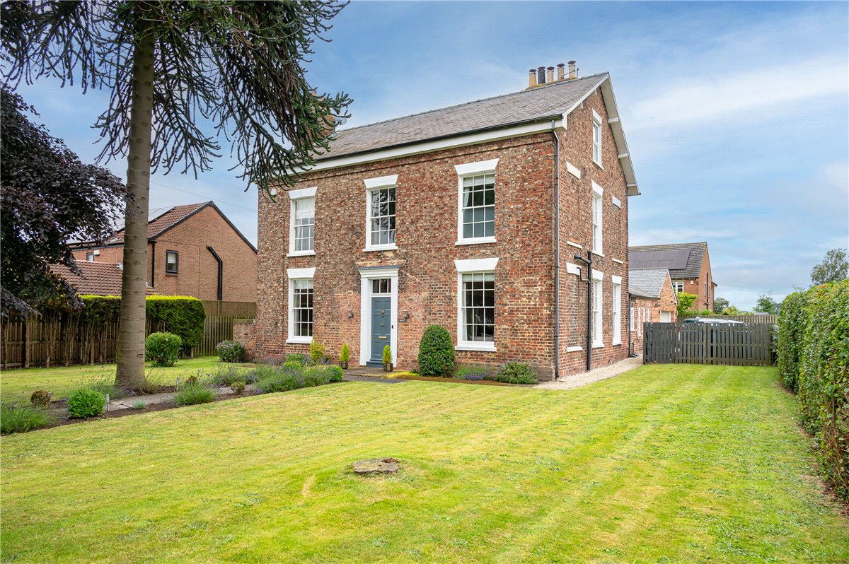 6 bedroom House, Main Street, North Duffield, YO8 - Sold STC