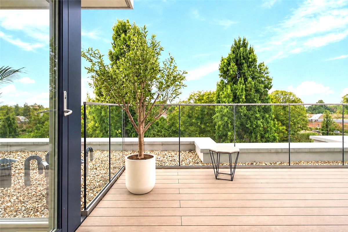 3 bedroom Flat, Broomhouse Lane, London, SW6 - Available, Image 17