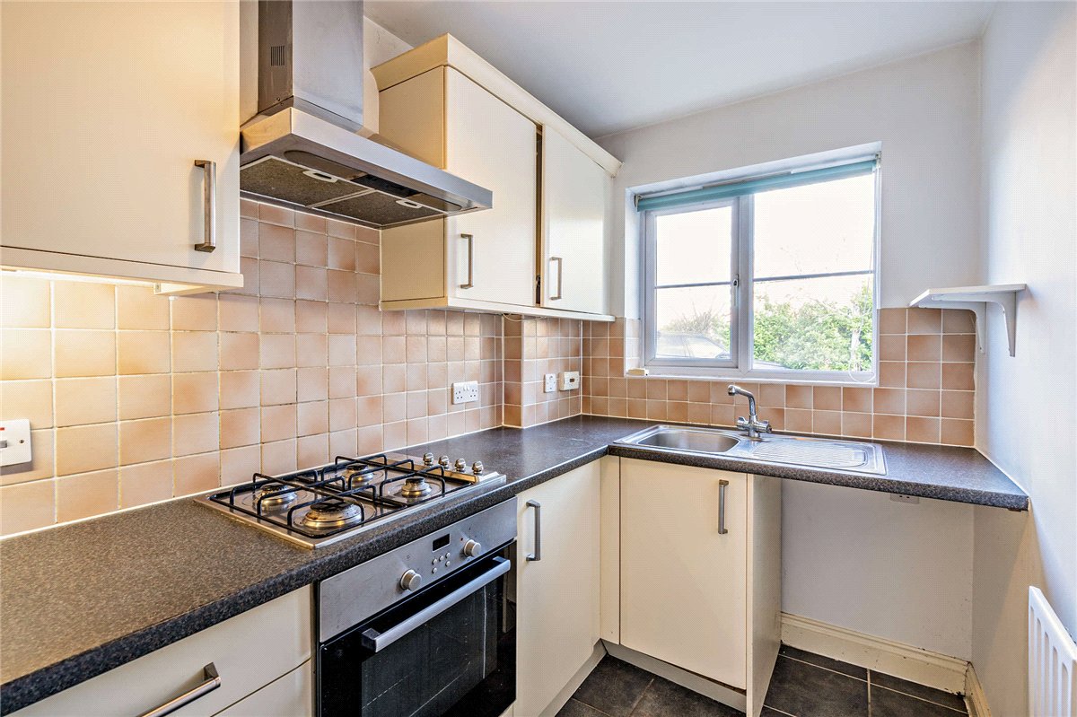 2 bedroom House, Redfinch Mews, Thatcham, RG19 - Sold, Image 13