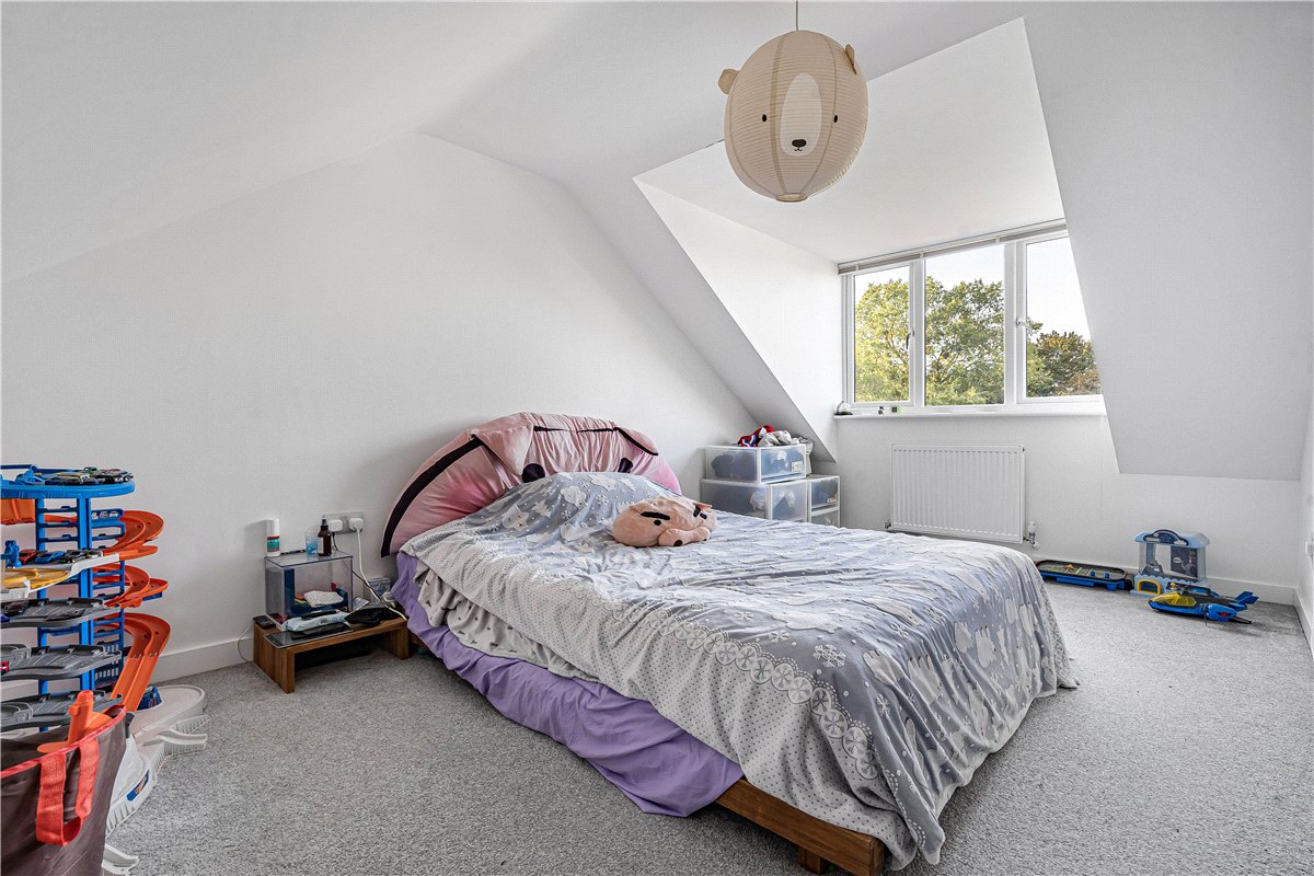 3 bedroom House, Moore Close, Cambridge, CB4 - Available, Image 8