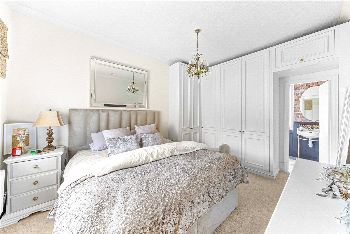 18 bedroom House, Wold Road, Nafferton, YO25 - Available, Image 35