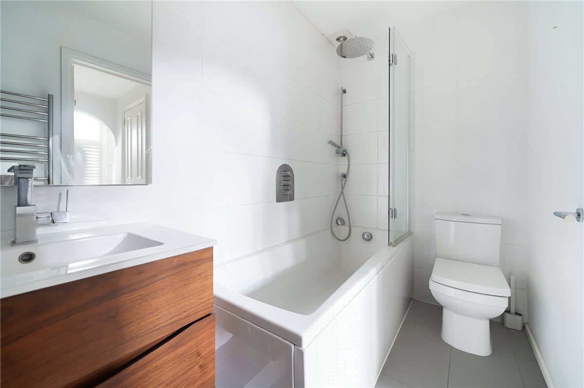 2 bedroom Maisonette, Deodar Road, London, SW15 - Available, Image 13