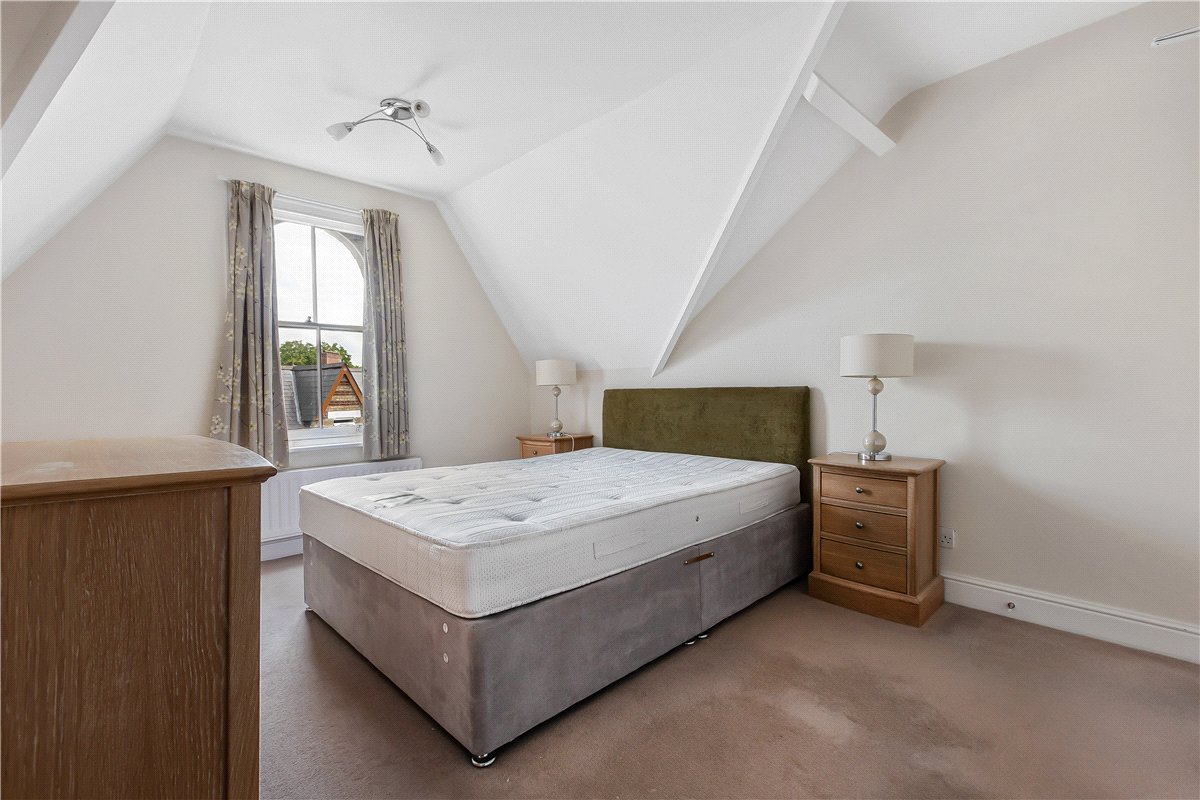 2 bedroom Flat, Walton Crescent, Oxford, OX1 - Let Agreed, Image 9